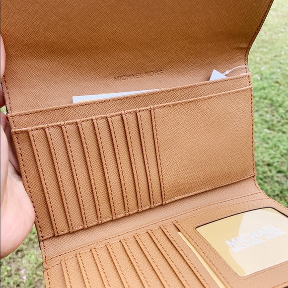 MWT Michael Kors  signature tote + wallet SET - Picture 6 of 6